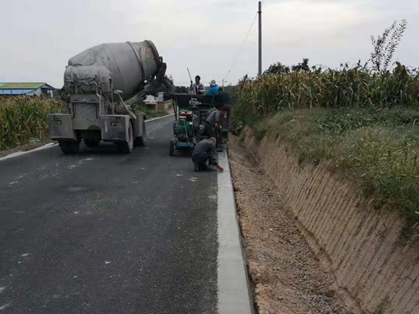 路肩,路肩滑模機(jī)